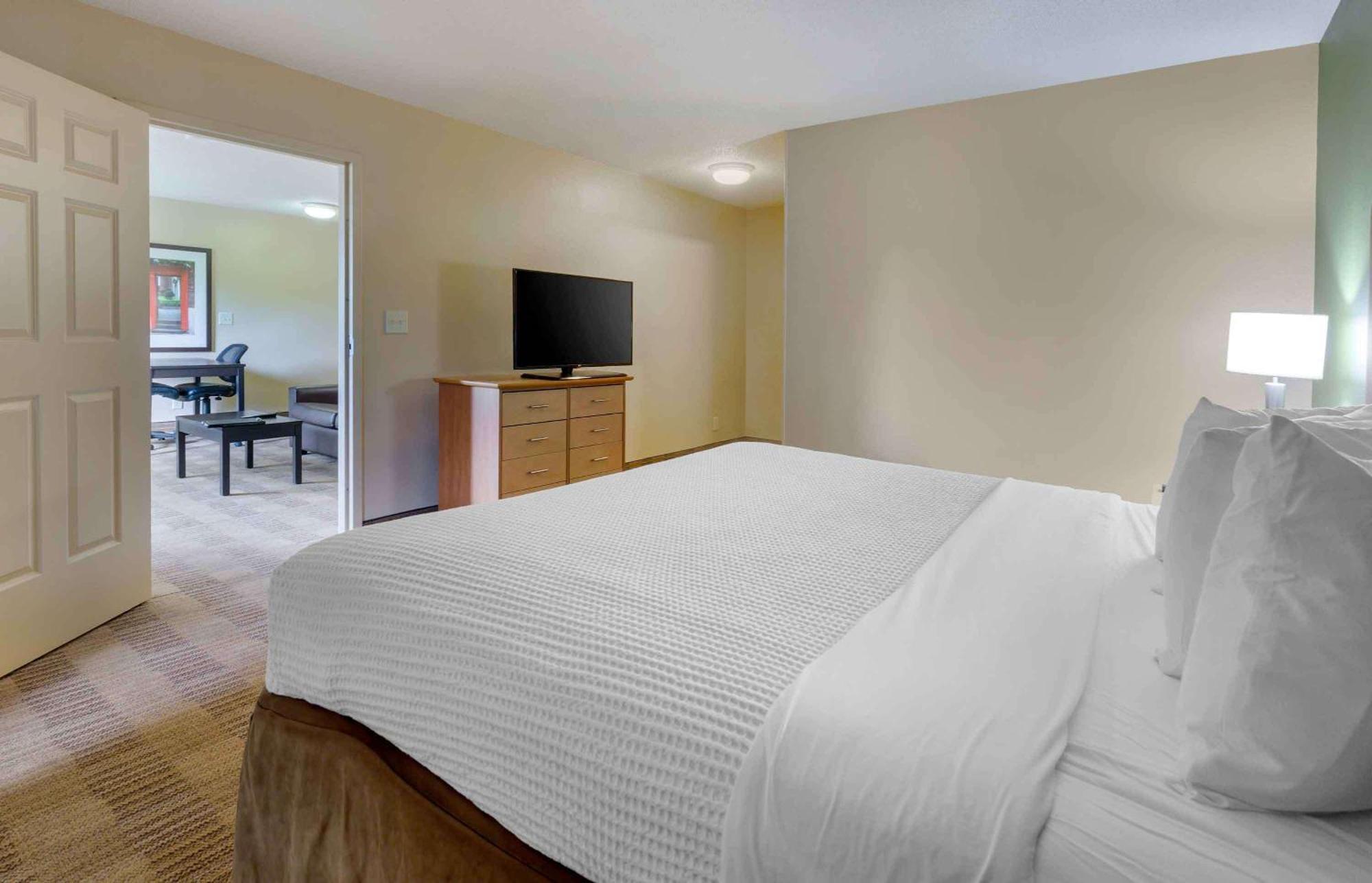 Extended Stay America Select Suites - Raleigh - Rtp - 4610 Miami Blvd Durham megye  Kültér fotó