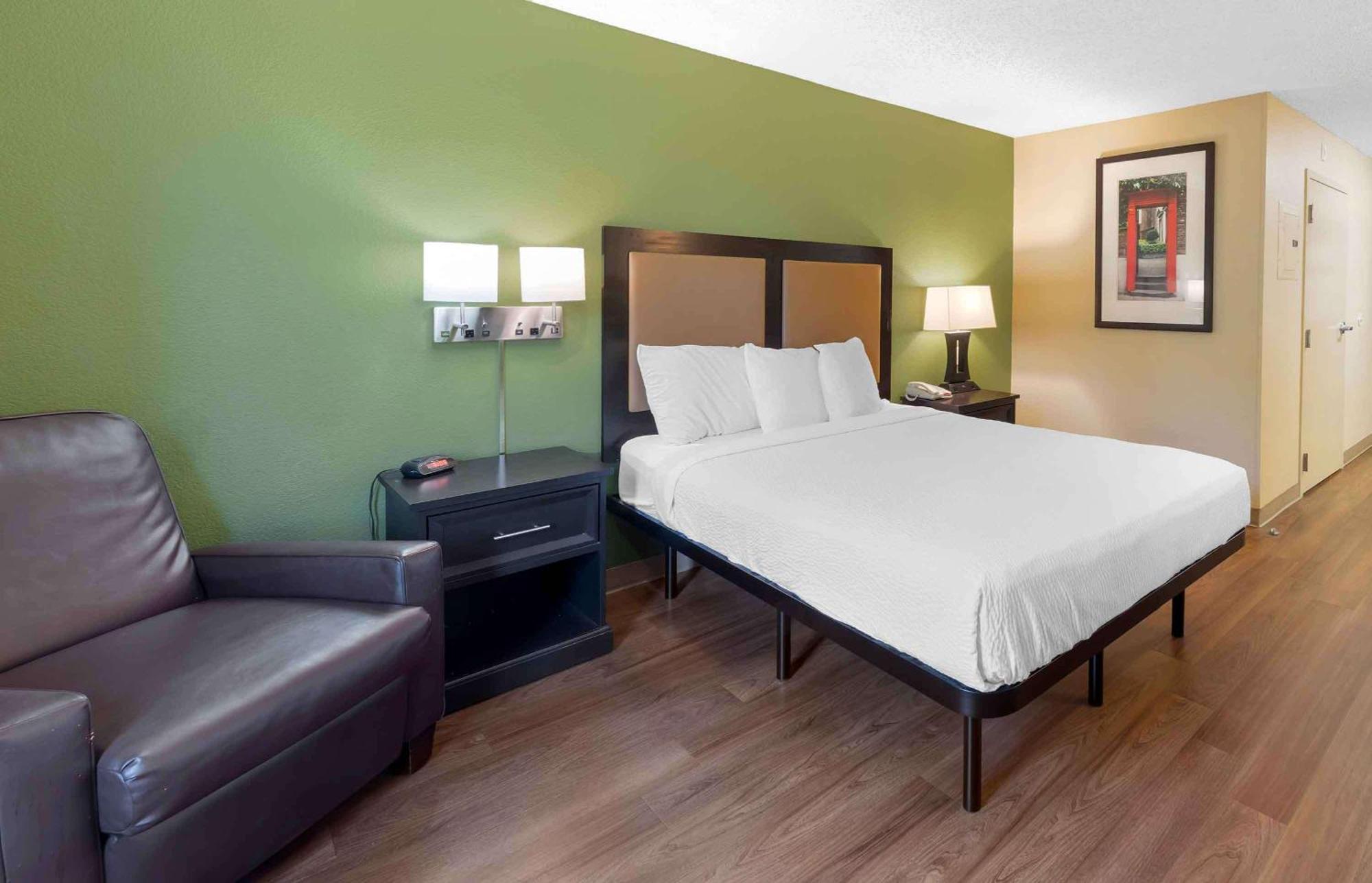 Extended Stay America Select Suites - Raleigh - Rtp - 4610 Miami Blvd Durham megye  Kültér fotó