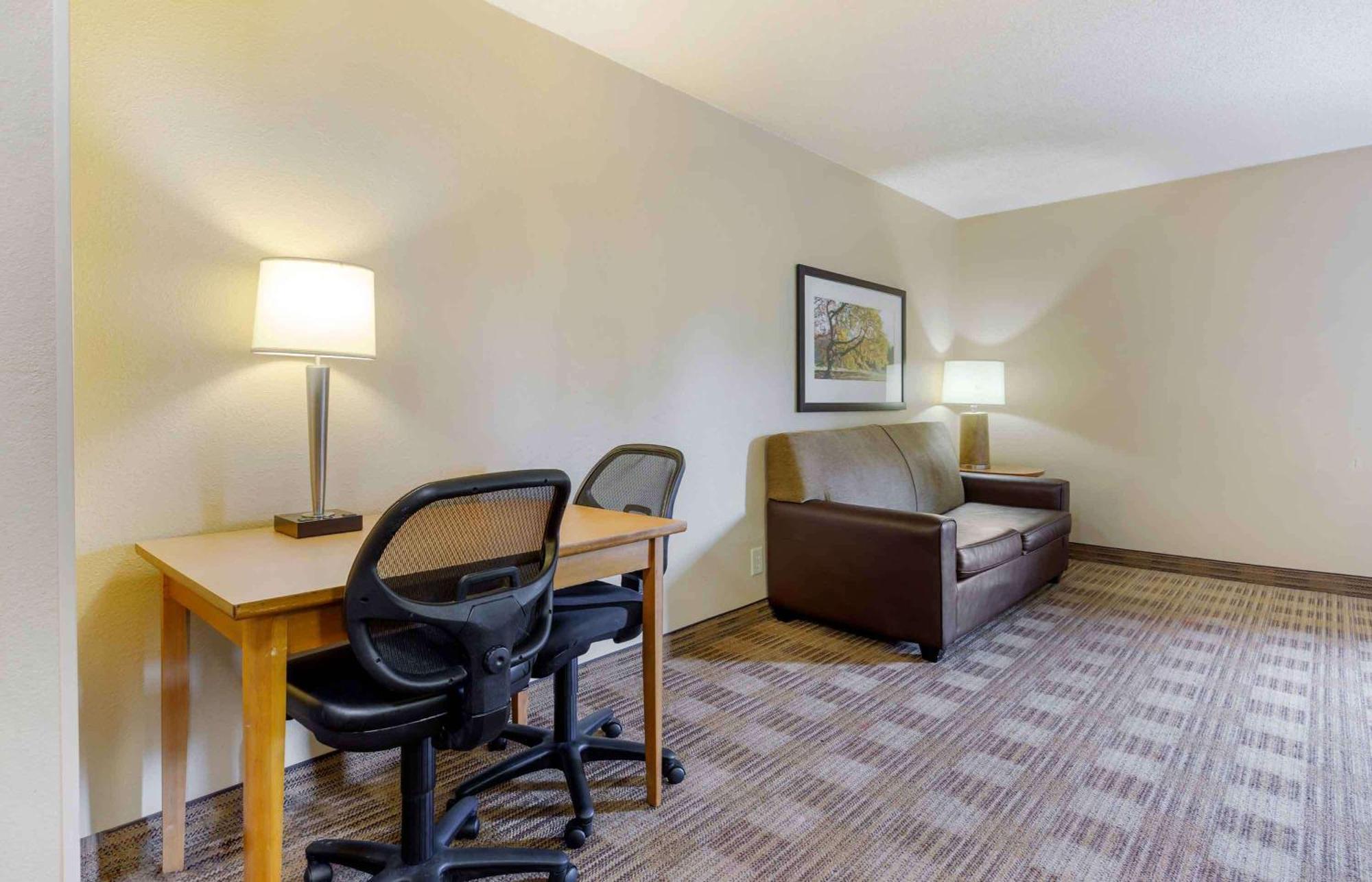 Extended Stay America Select Suites - Raleigh - Rtp - 4610 Miami Blvd Durham megye  Kültér fotó